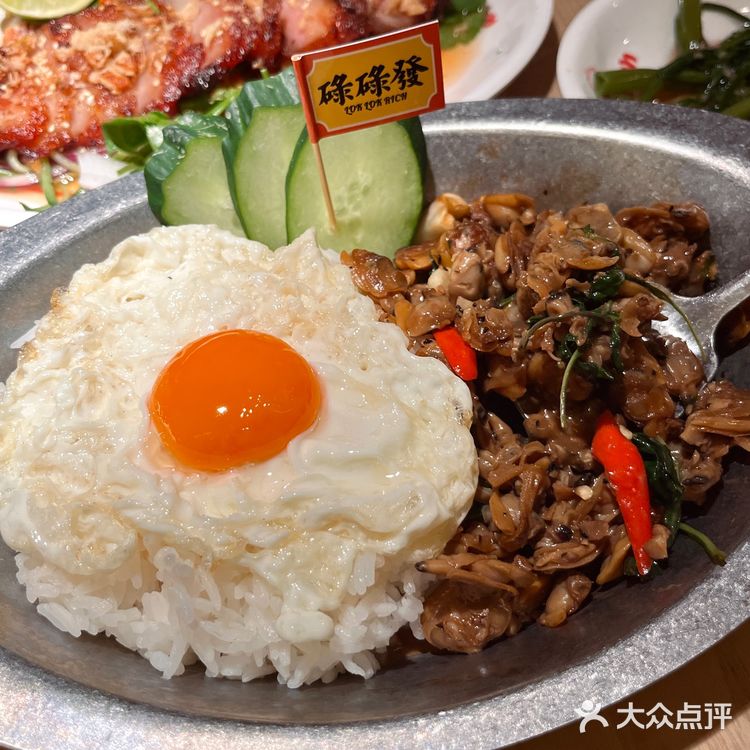 北京路这里……圣诞节浓度已超标！！
