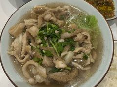 -犇逸·乐山跷脚牛肉·四川现炒(览海店)