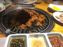 -唯成•韩国炭火烤肉 유성고기