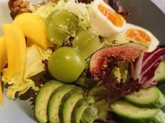 -卡普里披萨·牛扒·下午茶