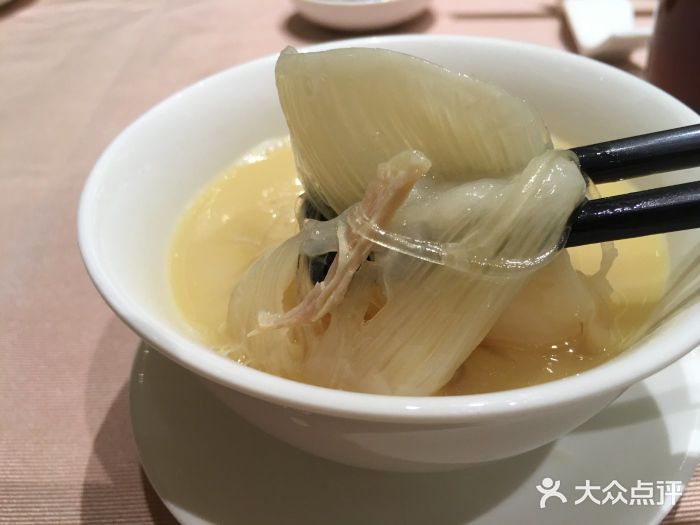 陶陶居海鲜酒家(新马路店)古法鸡煲翅图片