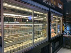 面包甜点陈列柜-美俪家族(巴黎都市店)