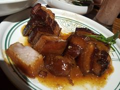 大理雕梅红烧肉-云海肴·汽锅鸡·云南菜(美罗城店)