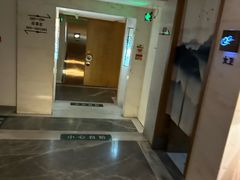 -新盈光·云会所(百丈东路店)