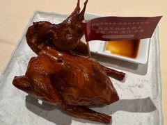 非遗红烧乳鸽-侨美食家·粤菜(体育西路店)