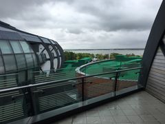 -上海滴水湖皇冠假日酒店