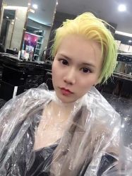-侨治发型