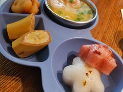 -蜜桃餐厅·伴山(湖滨商业街店)