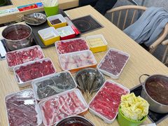 -杨老板·海鲜集市火锅·鲜切牛肉(中防万宝店)