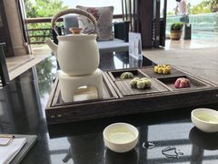 -亚龙湾喜来登·美景台大堂吧
