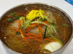 -三姐妹冷面馆(保卫路店)