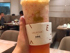 桃子草莓酪酪-LELECHA乐乐茶(上海五角场万达广场店)