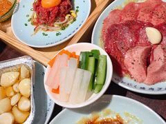 小菜拼盘-蒜香焼肉PURUSHIN(马场路店)