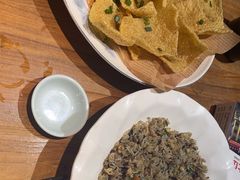 -头上红煨盐鸡·非遗院子餐厅