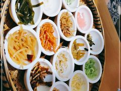 -包整·丝娃娃(一览甲秀楼风景店)