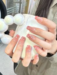-芊屿芊浔美甲