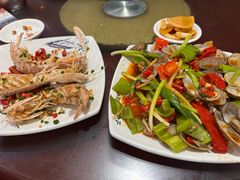 -岛中岛·海鲜大排档·万宁老字号(东澳店)