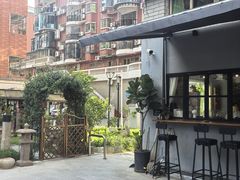 -转山咖啡(松柏社区店)