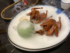 金牌烤乳鸽-夜宴江景餐厅