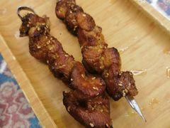 羊肉串-乡村馕坑肉·烧烤·新疆菜·本地人更爱吃(阿勒泰首店)