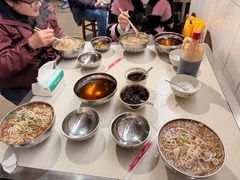 -正宗杨记普洱酸醋米线(总店)