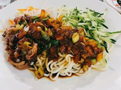 -鼓楼吃面·肉啃肉(南锣鼓巷店)