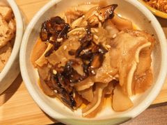 楚雄南华菌子卤拼-良米山·云南野生菌过桥米线(上海首店)