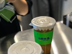 -小柠快跑·手打柠檬茶(万松园店)