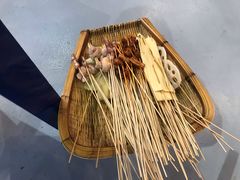 -马路边边麻辣烫联盟路店