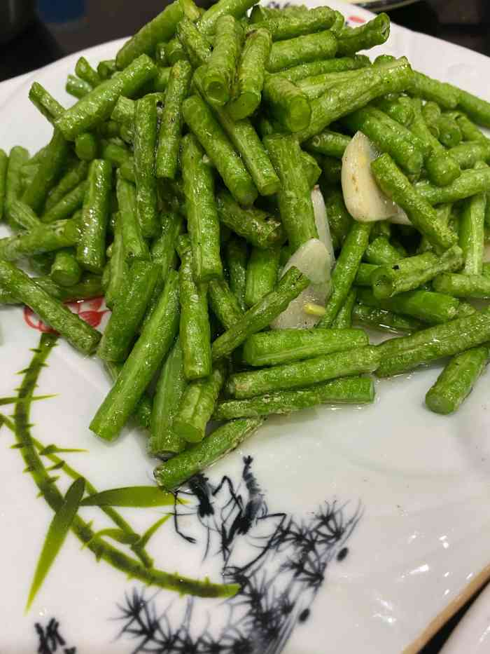 小背篓川菜馆·龙虾(嘉实生活广场店)-"点了石锅鱼,土豆牛腩,长豆角和