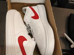 -NIKE上海青浦换季优惠店