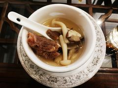 筒骨真菌汤-老徽州臭鳜鱼(老街店)