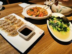 石锅牛蛙-九头鹰家宴(岳家嘴店)