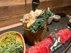 -三出山火锅(南京万象天地店)