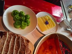 -小龙翻大江文化火锅(宽窄店)