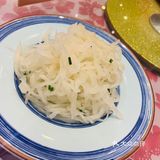 萝卜丝：凉拌菜。香芋烤肉：一般。它的芋片厚一点就更好了