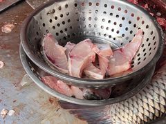 -梅记大块头爆鱼店(乍浦路店)