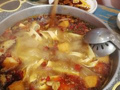 -鸡遇虾煲干锅火锅(小寨金莎店)