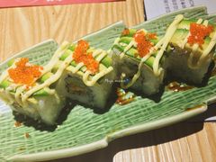 牛油果软壳蟹卷-鱼民·现造寿司(育德店)
