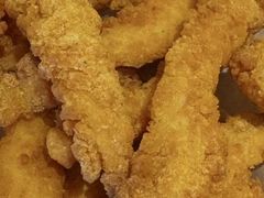 -必胜客(尹山湖歌林公园店)
