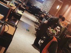 大堂-老墙根涮肉·铜锅·烧烤(欢乐谷·王四营店)