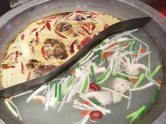 三鲜鸳鸯锅底-宽板凳老灶火锅(南礼士路店)