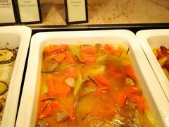 -大中华希尔顿酒店-念自助餐·嗨啤·小龙虾