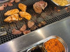 -马路牙子烧烤音乐酒馆(望京店)