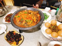 -刘姐啤酒鱼民族演艺餐厅(西街总店)