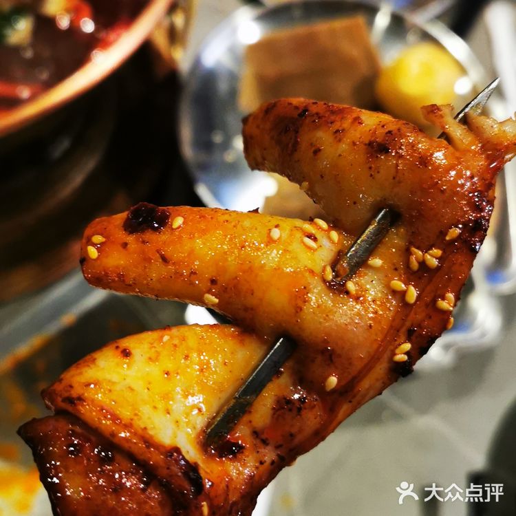点评上团了169的套餐，进去入住后选好锅底，扫码点单