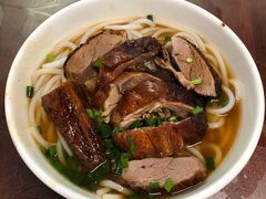 烧鹅河粉-下村新强记烧鹅店