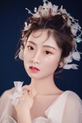 -欣薇婚纱(新源乐汇城店)