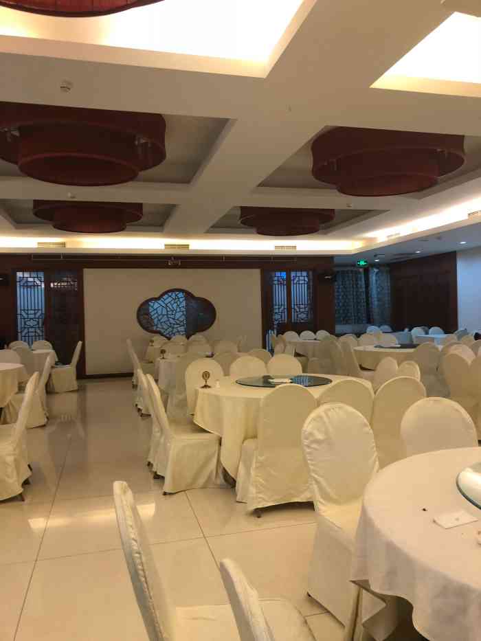 近春园餐厅-"哥哥来北京邀(强)请(迫)我陪他逛清华,."-大众点评移动版