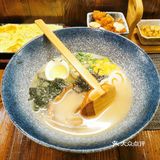 半夜食堂，城市の光